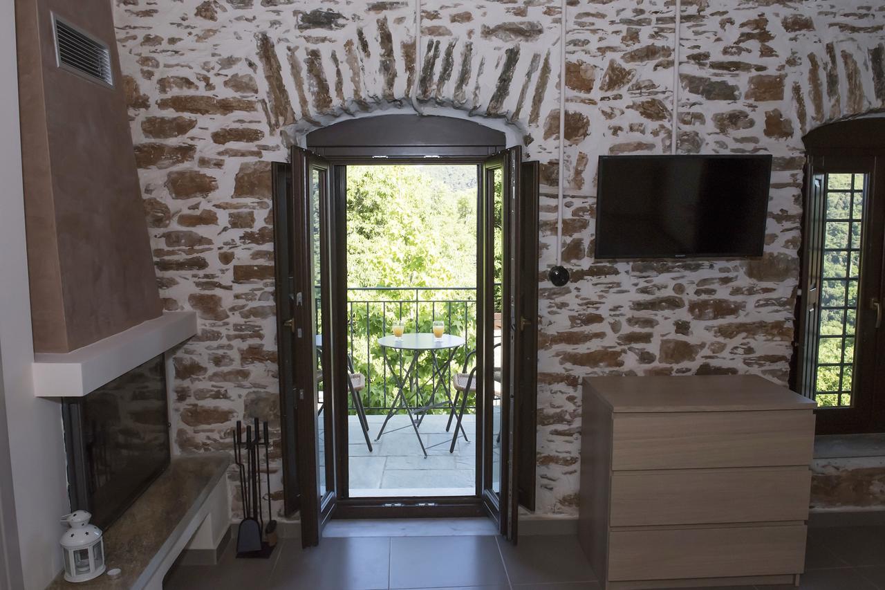 Thalia Traditional Guest House Promirion Habitación foto
